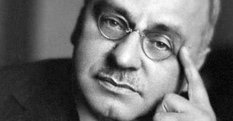 adlerian therapy, tam ly hoc ca nhan, tri lieu, tham van, chua lanh, giao tiep kem hieu qua, khong dam noi